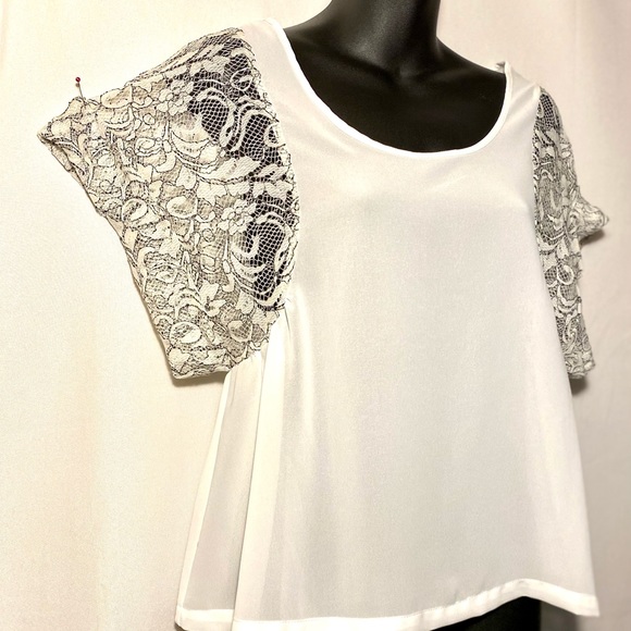 Anthropology Love Stitch Boho top blouse with lace sleeves - Picture 3 of 8